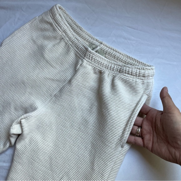 NA NIN ivory cream textured cotton knit elastic waist cropped jogger pants - Picture 3 of 6